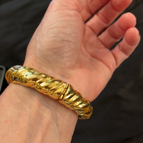 Vintage Joan Rivers Chunky Gold Pearl Clamper Cuff Bracelet Heavy Solid - Picture 13 of 16